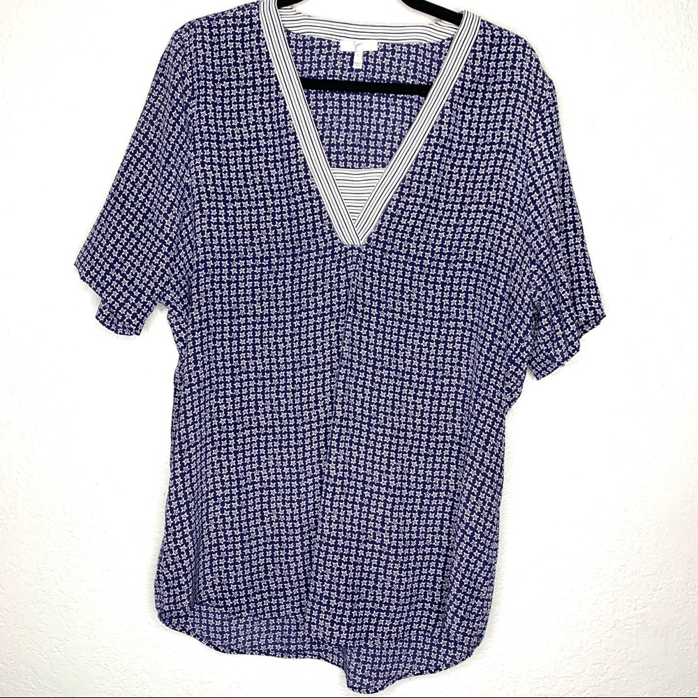 Joie silk blue/white v neck blouse size L